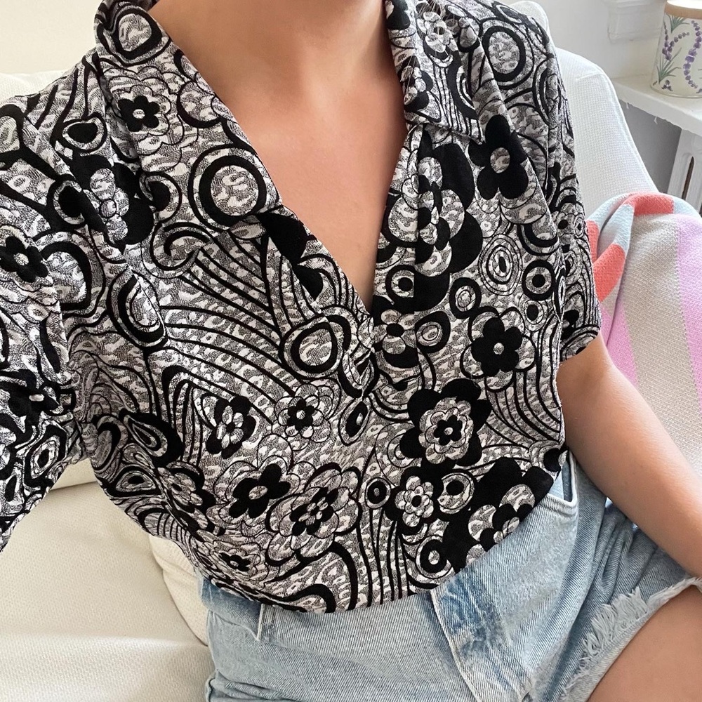 Vintage Floral Collared Tee